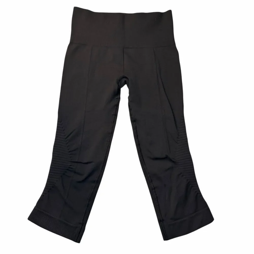 Lululemon Athletica In The Flow Crop capri legging